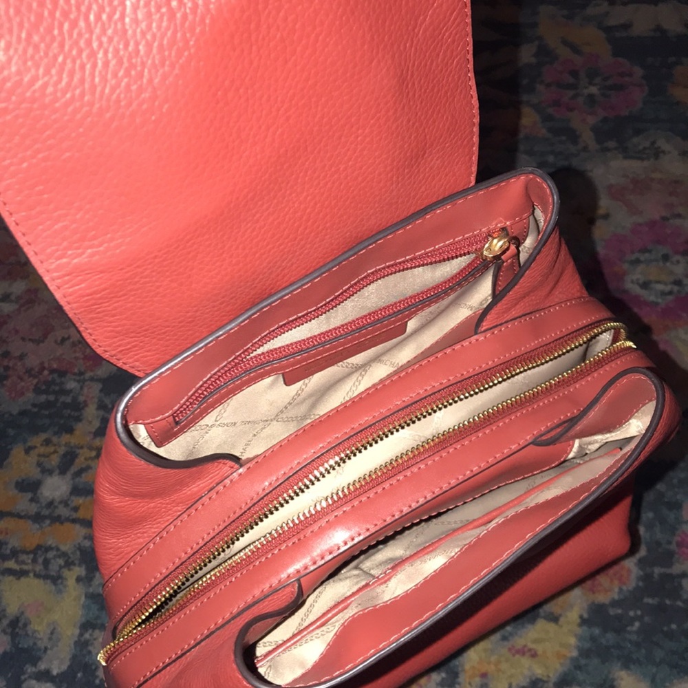 Michael Kors Raven Leather Backpack Brandy/Gold Preloved - Picture 11 of 12